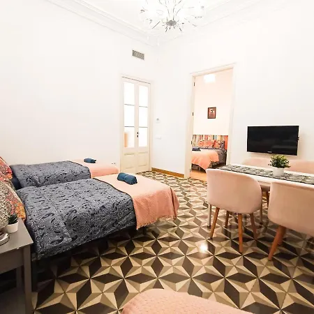 Hostal By Liceu *